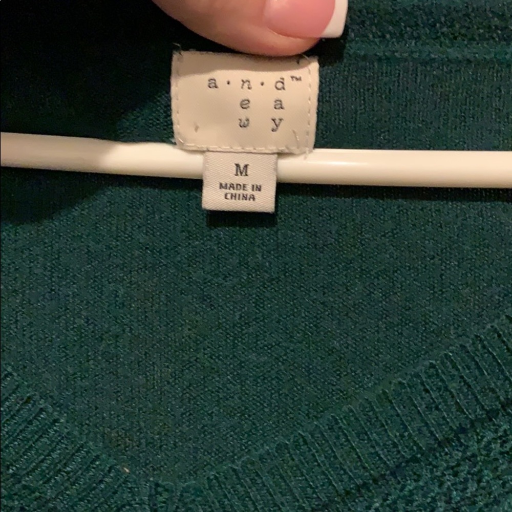 Sweater - Picture 2 of 4